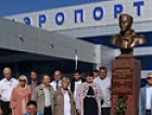 15 октября в аэропорту Минеральные Воды состоялось открытие постамента М.Ю. Лермонтова и встреча 2 000 000 пассажира 