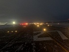 На взлётно-посадочной полосе аэропорта Челябинск приступили к пуско-наладочным  работам светосигнального оборудования