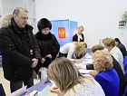 В аэропорту Толмачёво проголосовали около 400 человек